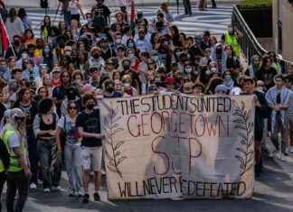 احتجاج طلاب جامعة جورج تاون ضد الحرب على غزة news-05092024-113634