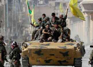 انسحاب قسد من منبج وضحايا في مظاهرات دير الزور