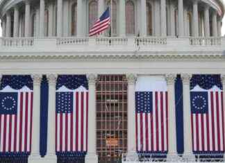 احتجاج أقل من 50 ألف شخص في واشنطن ضد تنصيب ترمب – تفاصيل وتغطية كاملة 50