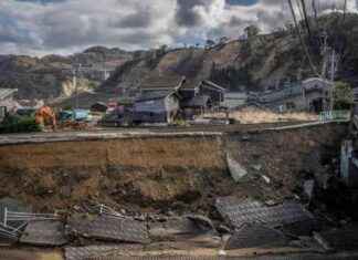 زلزال هائل يضرب جبال الهيمالايا