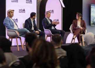 الذكاء الاصطناعي في قمة الويب قطر 2025: تحليل وتوقعات الخبراء 2025