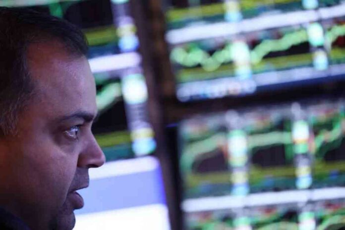 قلق الفيدرالي من ارتفاع التضخم بسبب سياسات ترمب ودعم وقف خفض الفائدة