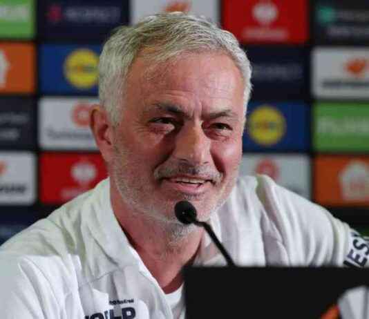 مورينيو: هل سيكون تدريب رينجرز أو سيلتيك في المستقبل؟