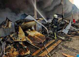 هجوم روسي يؤدي إلى مقتل وإصابة العشرات في شرق أوكرانيا