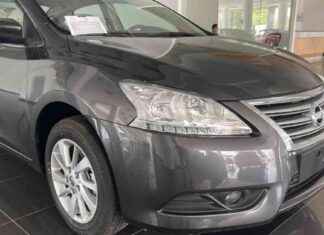 تأثير شح الدولار على صناعة السيارات المحلية في مصر