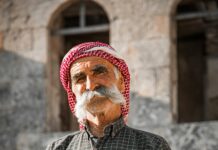 لاسك لينز ضد ليفربول: من سيفوز في هذه المواجهة المثيرة؟