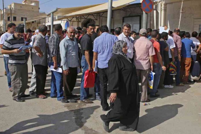 تحليل تحديات عودة السوريين لديارهم في تقرير دولي