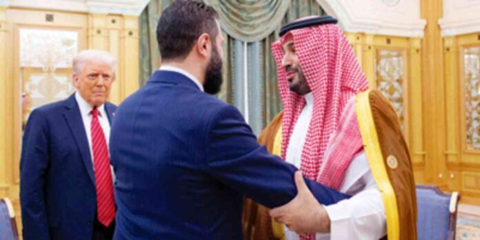 لقاء بين ولي العهد والرئيسين الأمريكي والسوري حول مستقبل الأوضاع في سوريا