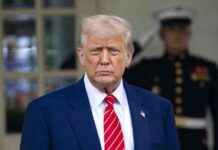 تحقيق واشنطن في تهديد المدير السابق لإف بي آي باغتيال ترمب