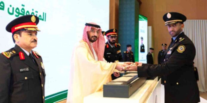برنامج القيادة والأركان: تكريم خريجي وزير الحرس الوطني