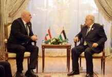 زيارة عباس إلى بيروت: هل يُطوى ملف السلاح الفلسطيني؟ – تحليل زيارة الرئيس الفلسطيني للعاصمة اللبنانية