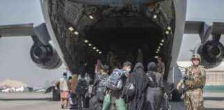 مراجعة البنتاغون للانسحاب الفوضوي من أفغانستان
