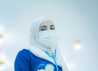 مستشفى عين شمس التخصصي: لماذا يُعتبر الأفضل لرعايتك الصحية؟