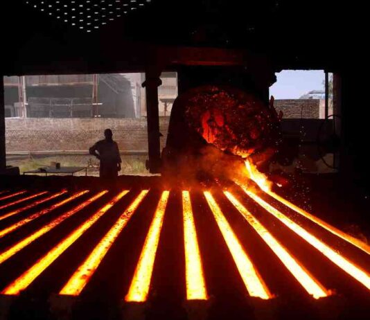 ثروات باكستان المعلّقة: كيف تعوقها الفوضى؟