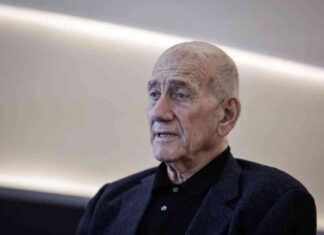 الحرب في غزة: تأثير إيهود أولمرت ونتنياهو