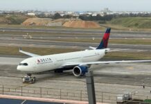 Insider Insights: How Delta Flight DL275’s Diversion at LAX Was Decided Delta Airlines, Delta Flight DL275, Flight DL275, Flight Diversions, Travel News, Airline Policies, LAX Diversion, Delta Flight DL275 Diverted LAX