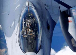 كيف يدير سيّد الوميض ثورة المقاتلات الحديثة؟