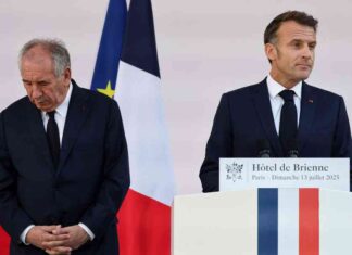 مسح: تأييد ثلثي الفرنسيين لاستقالة ماكرون