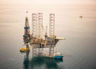 زيادة أسعار النفط بسبب العقوبات على روسيا