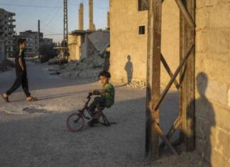 داريا: المدينة المدمرة تستعيد تضحياتها لإسقاط نظام الأسد