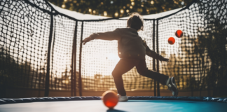 كيفية اختيار الكورة المناسبة للعب في العارضه بأسعار مناسبة