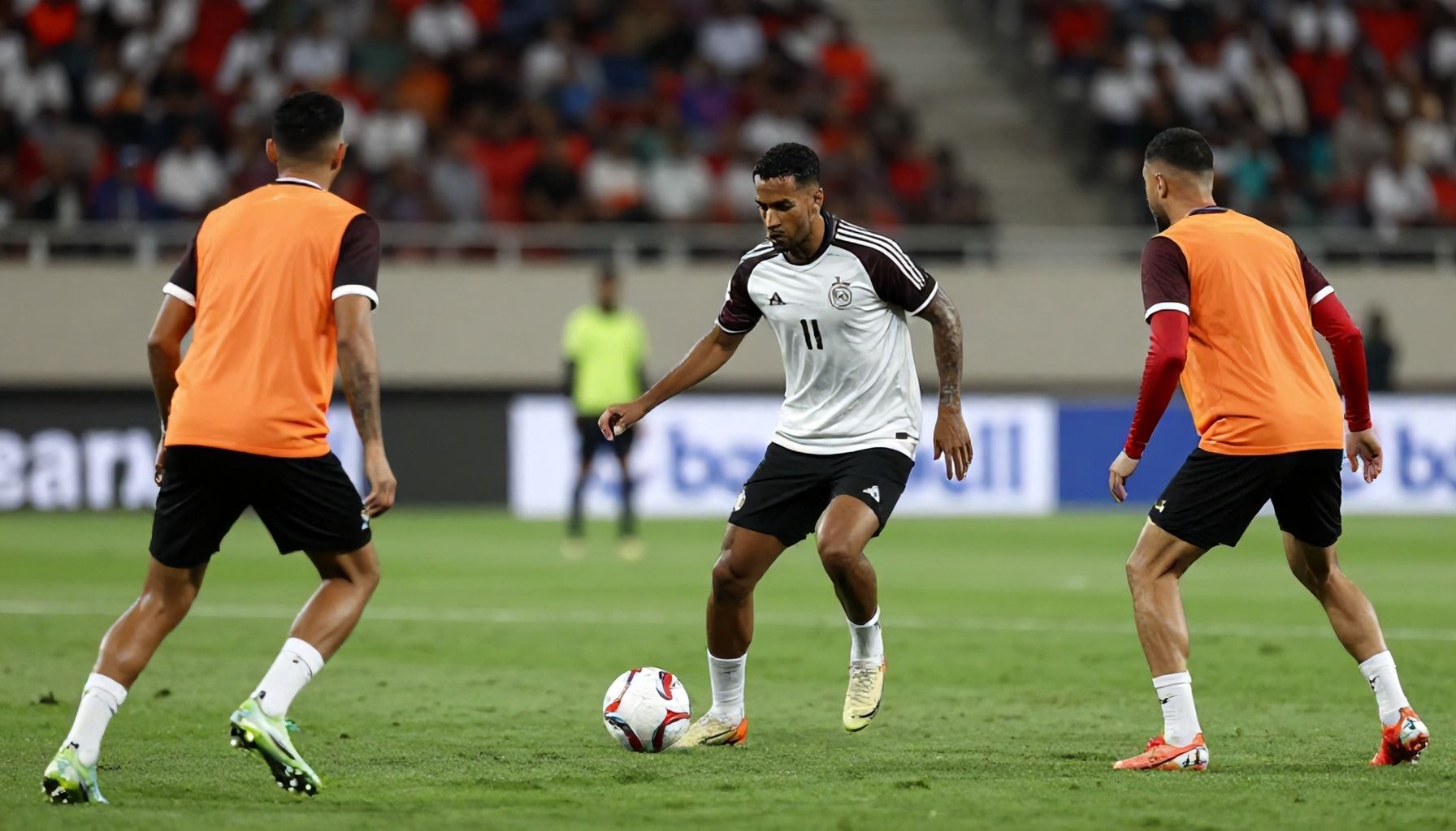 الاستعدادات النهائية للمباراة الحاسمة في استاد القاهرة