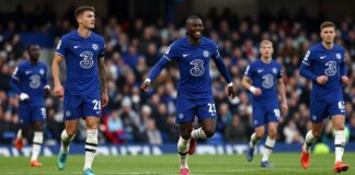 تشيلسي يسجل هدفين في الدقيقة الأخيرة ويهزم إيفرتون 2-1