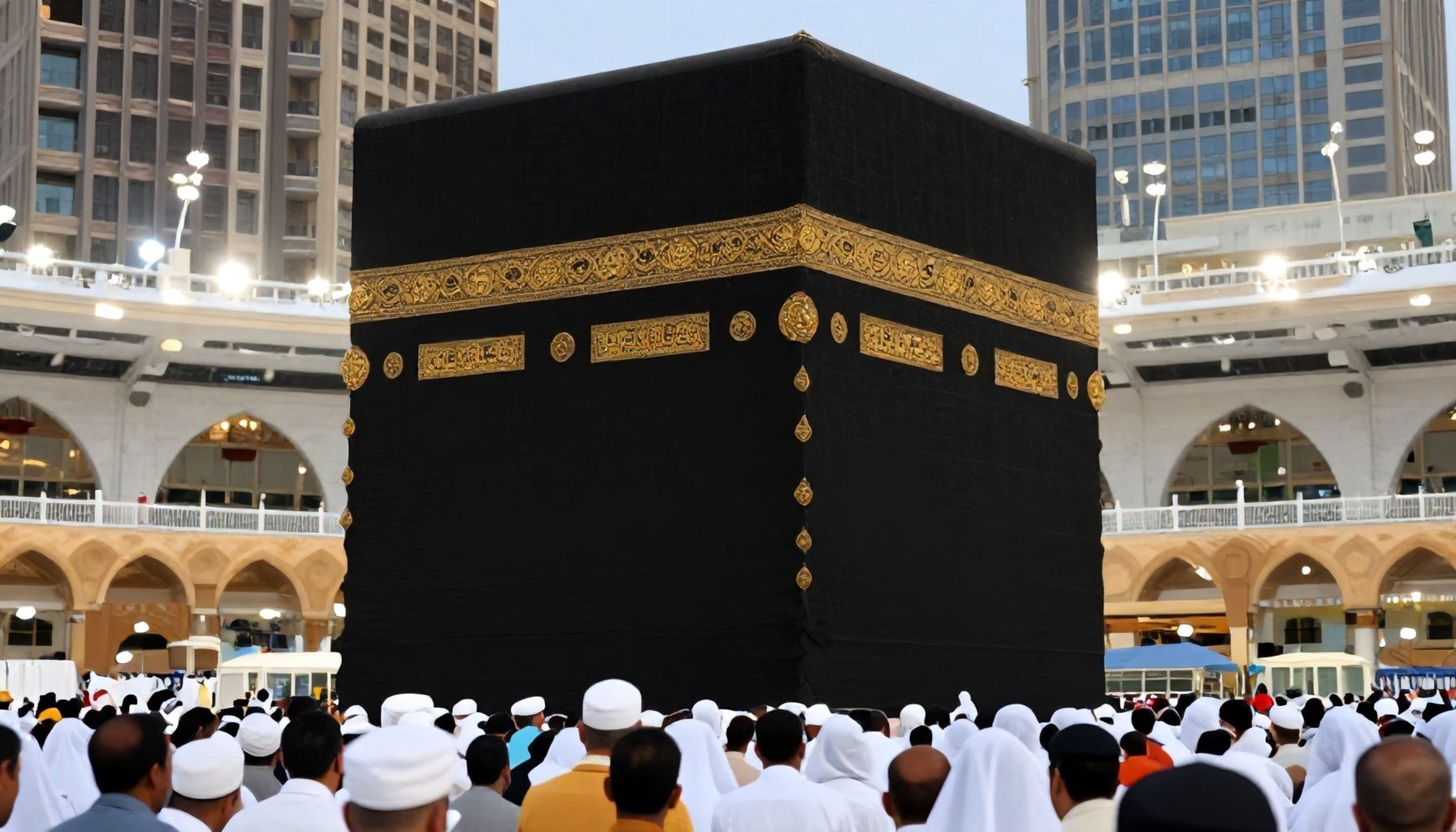 تفاصيل العمرة وأهم التحديات التي تواجه الحجاج