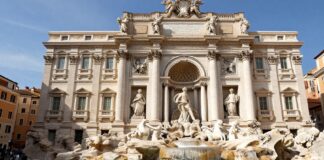 اكتشاف عجائب روما: رحلة في التاريخ والثقافة