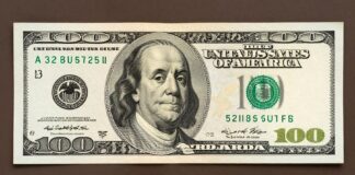 الدولار يتجاوز 3.75 ريال في الأسواق السعودية