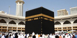 نصائح لسيطرة الإنفاق اليومي خلال العمرة في مكة