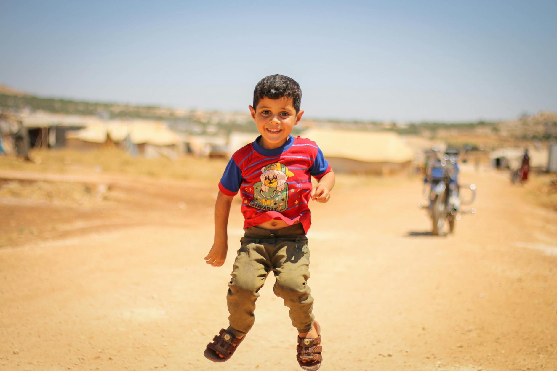 كيف يمكن لفهم سياسة بشار الأسد الخارجية أن يغير رؤيتك للصراع السوري؟*