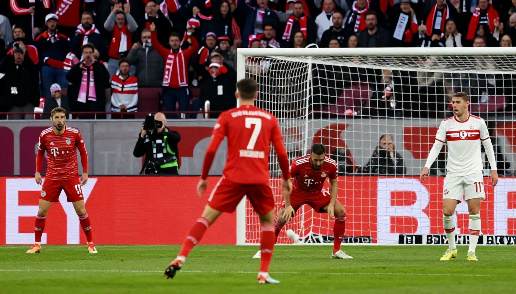 أخطاء دفاعية في البايرن أدت إلى خسارة مفاجئة